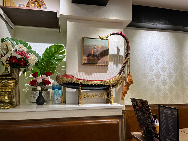 YARMANYA ASIA KITCHEN 店内