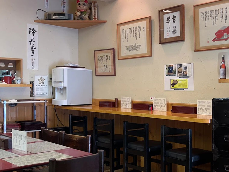 名代手打そば 蔦や　店内