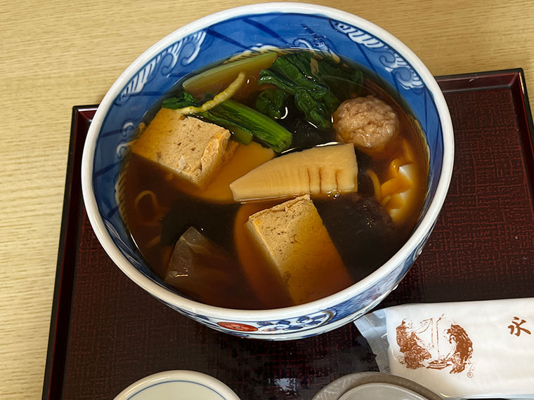 永坂更科 布屋太兵衛 麻布総本店 おかめ